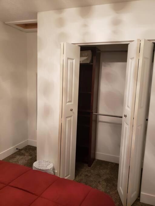 Cute Cottage-2 Min From Downtown Lincoln Exterior photo